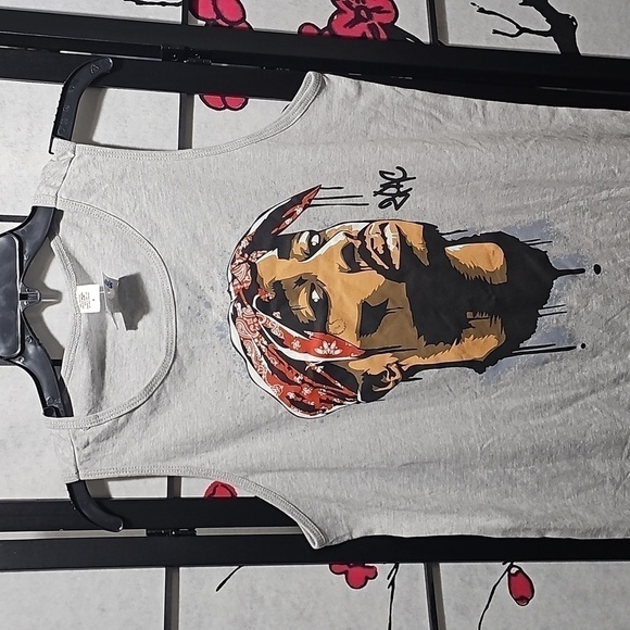 Tupac Shakur Graphic Print Tank‎ Top Size Small NWT 2Pac - Picture 3 of 5